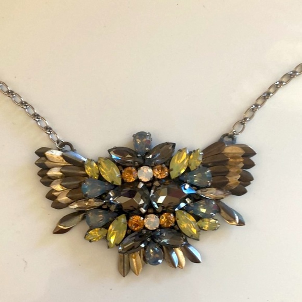 Neckalace - Picture 2 of 4